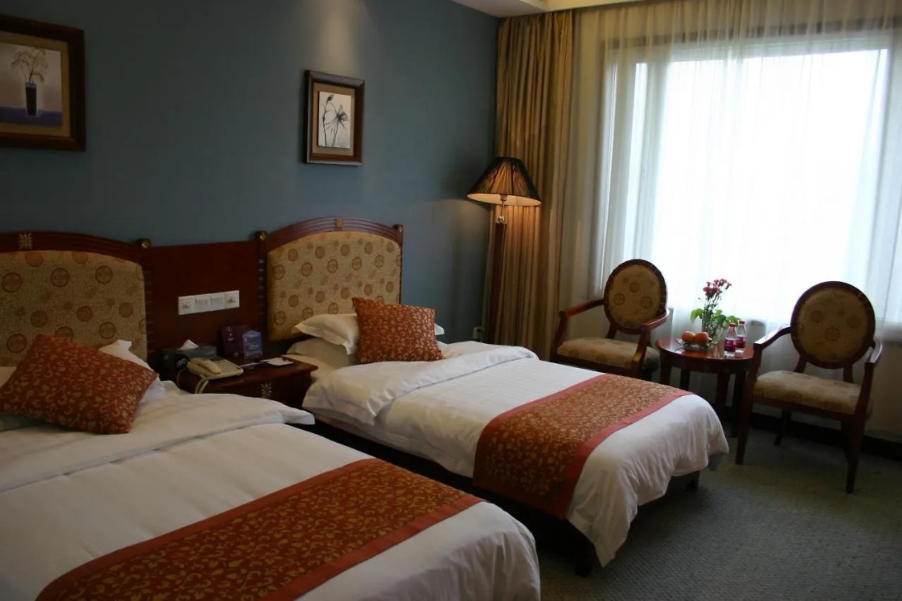 Suzhou Taoyuan International Holiday Hotel  Сучжоу