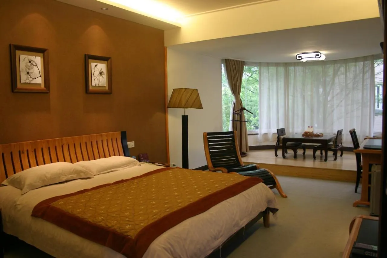 Suzhou Taoyuan International Holiday Hotel 4*, Сучжоу
